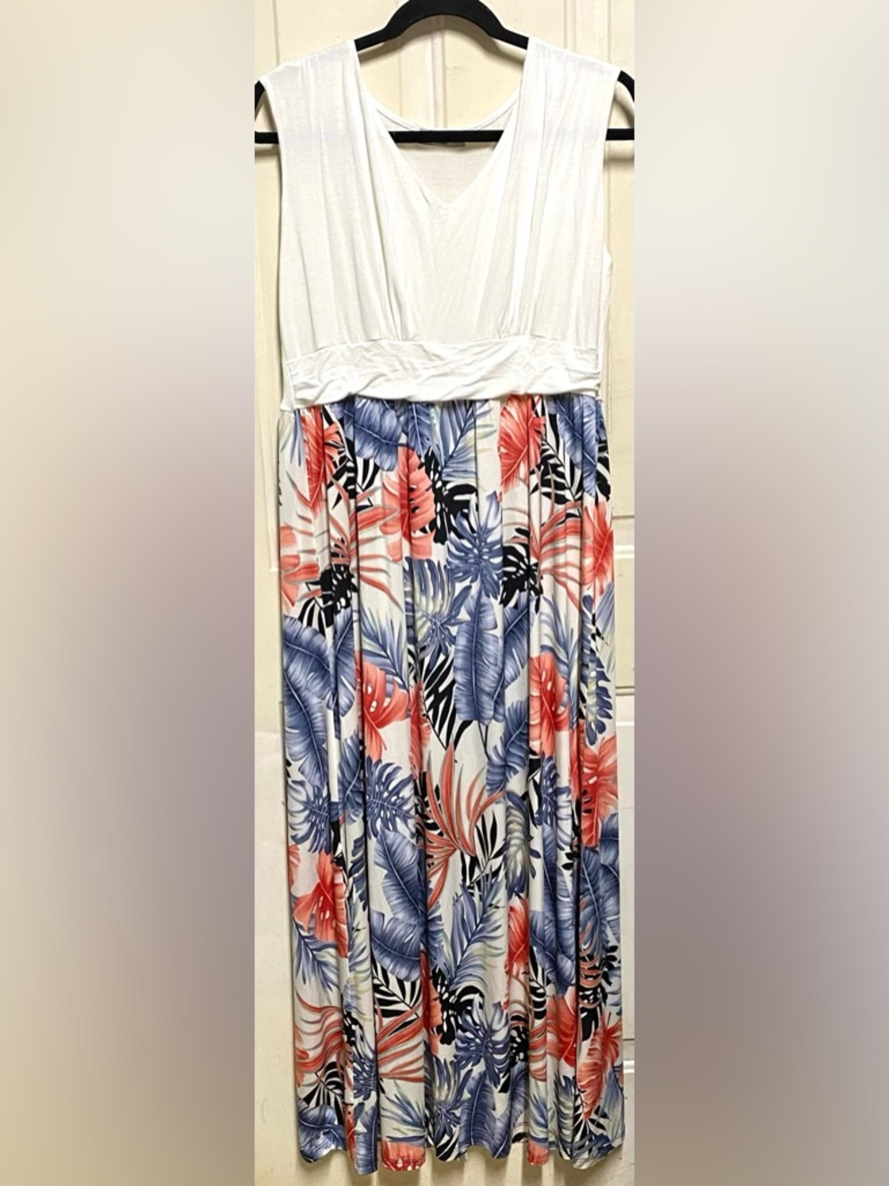 Hawaii Summer’s Collection Maxi Dress Tropical Floral White Blue Red Long Dress